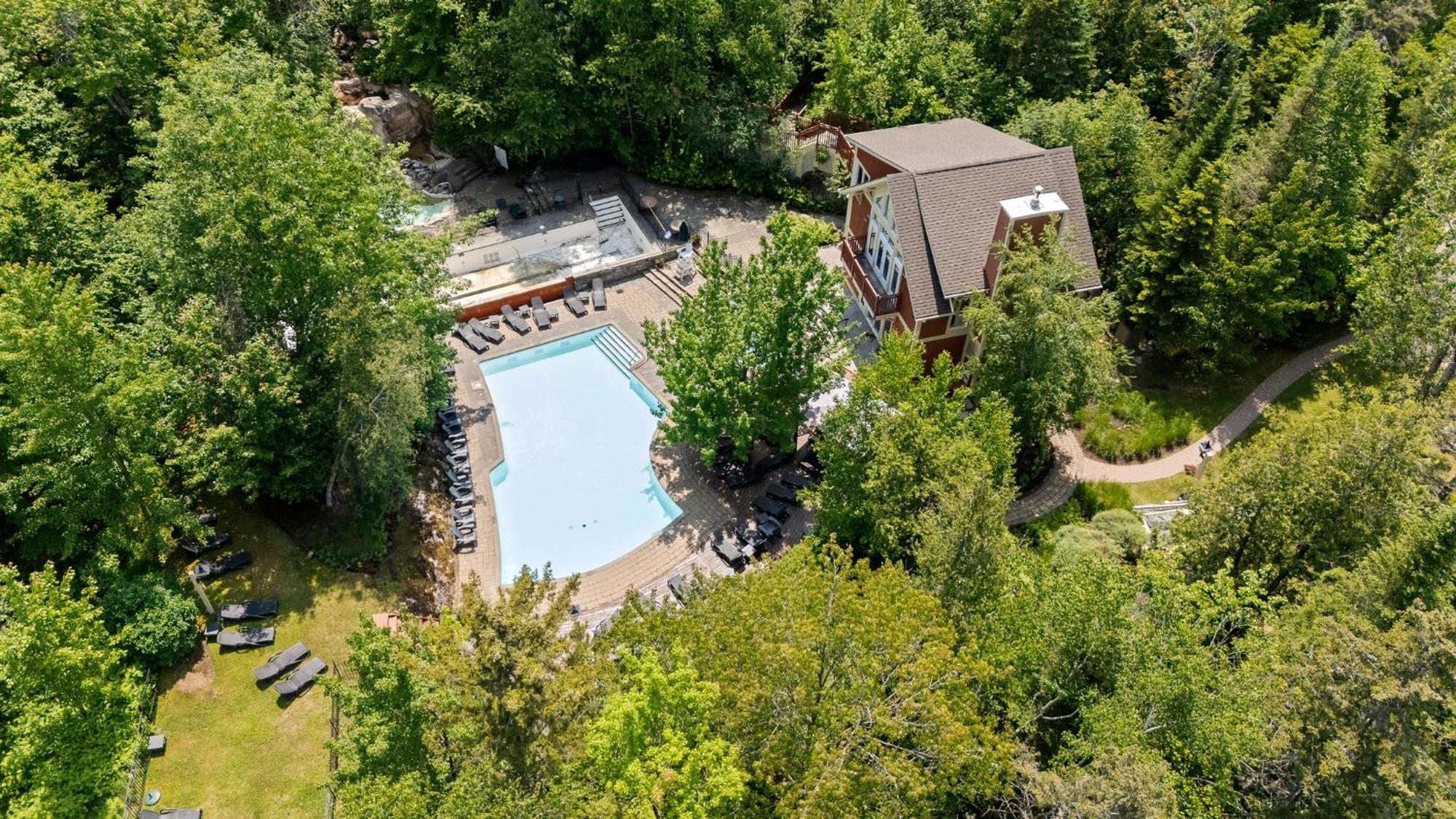 מונט טרמבלאנט Les Manoirs Wpool & Hot Tub Near Village 120-7 מראה חיצוני תמונה
