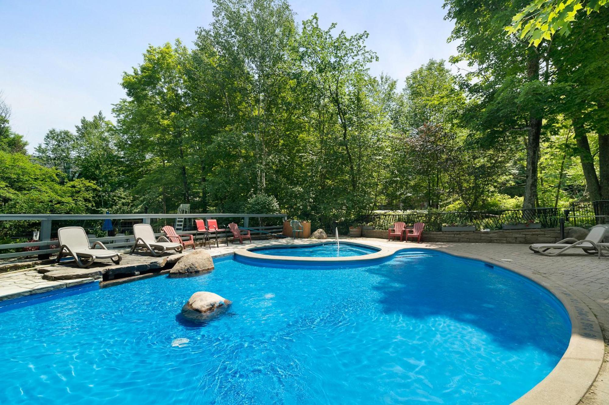 מונט טרמבלאנט Les Manoirs Wpool & Hot Tub Near Village 120-7 מראה חיצוני תמונה